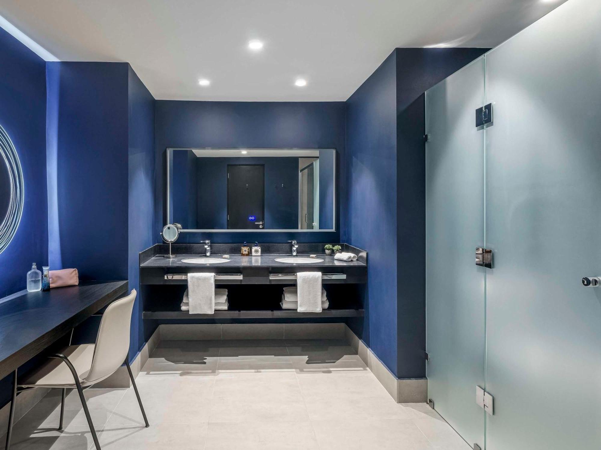 Pullman Santiago Vitacura Екстериор снимка Bathroom